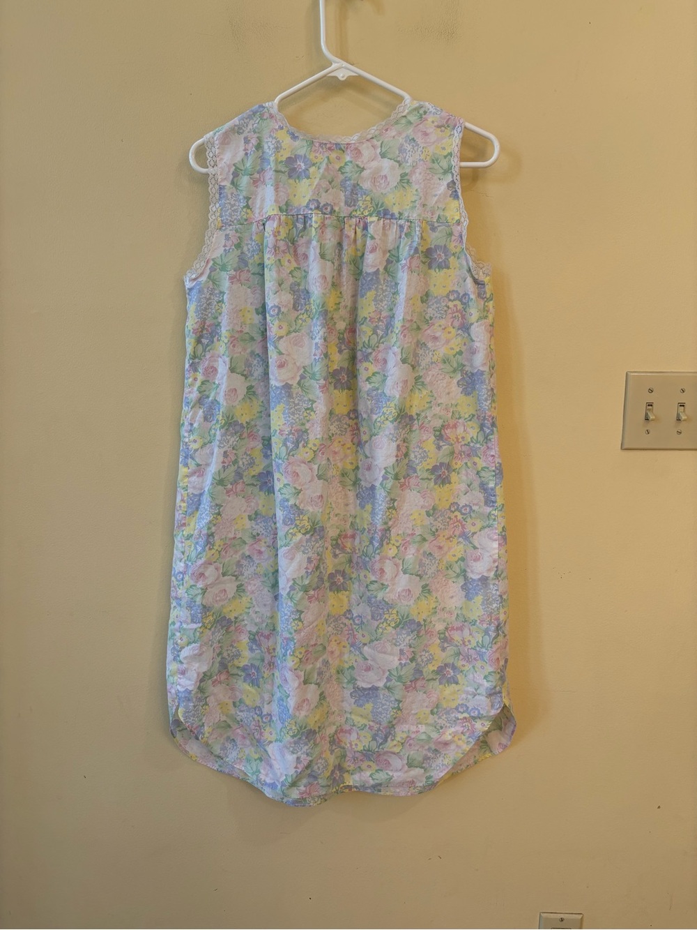Vintage Floral House Dress - Picture 4 of 4